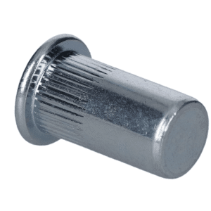 Nýtovací matice M5-M10 plochá hlava, rýhovaný dřík, uzavřená