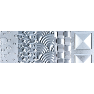 Vzorky plechů, 18 typů, formát cca : 200 x 200 mm, (17 ks 3D vzorů a 1 ks tkanina)